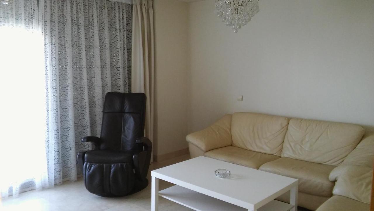 Ferienwohnung Paseo Maritimo Antonio Banderas Málaga Exterior foto