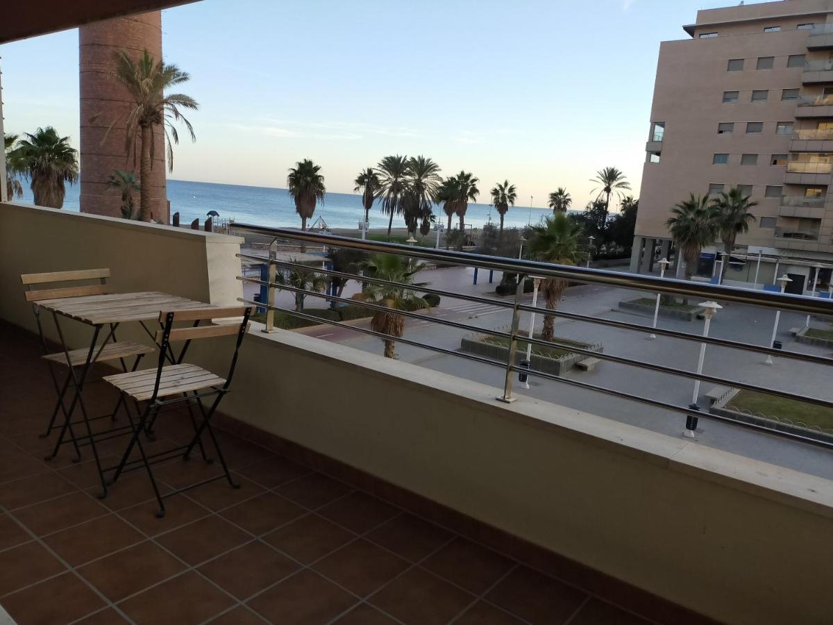 Ferienwohnung Paseo Maritimo Antonio Banderas Málaga Exterior foto