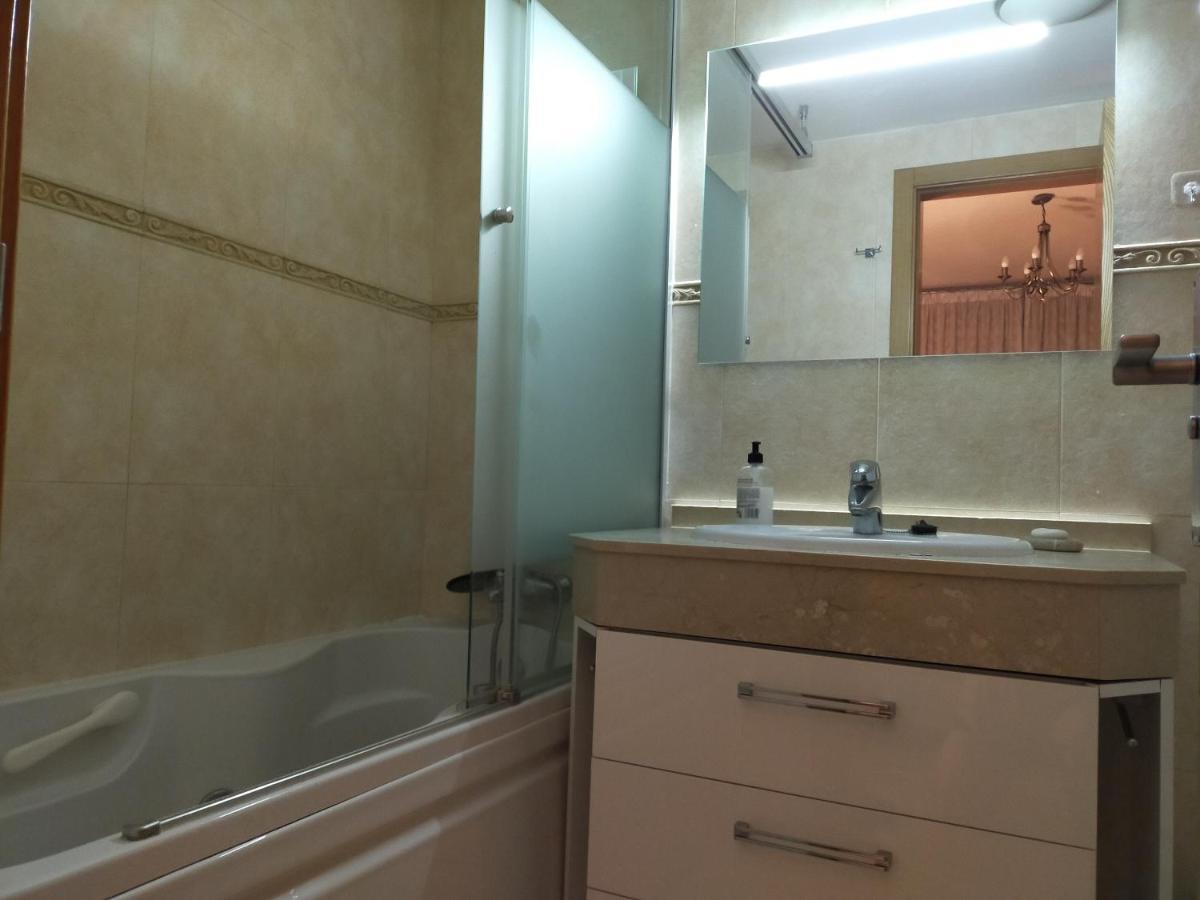 Ferienwohnung Paseo Maritimo Antonio Banderas Málaga Exterior foto